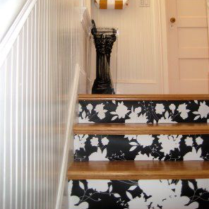 ways-to-use-wallpaper-stairs